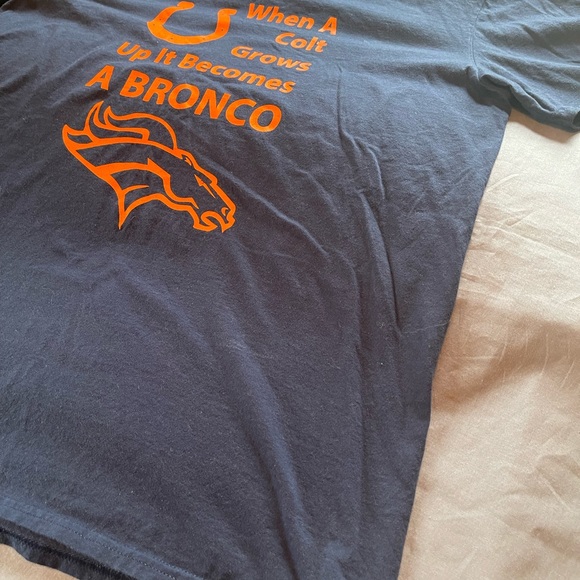🇺🇸DENVER BRONCOS SHORT SLEEVE SHIRT - Picture 3 of 11
